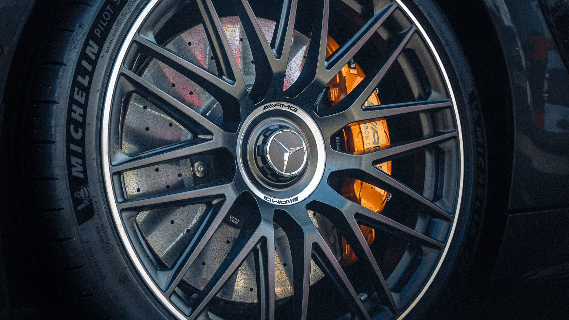 Mercedes-Benz AMG – Naantalin venemessut